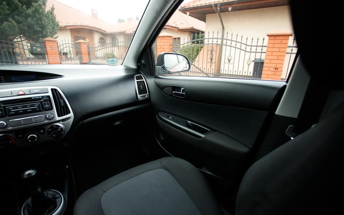 Hyundai i20 cena 25900 przebieg: 141000, rok produkcji 2013 z Radom małe 742